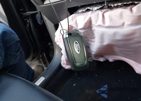 2024 Ford Edge St-Line z USA, uszkodzony, nr VIN 2FMPK4J98RBA30464